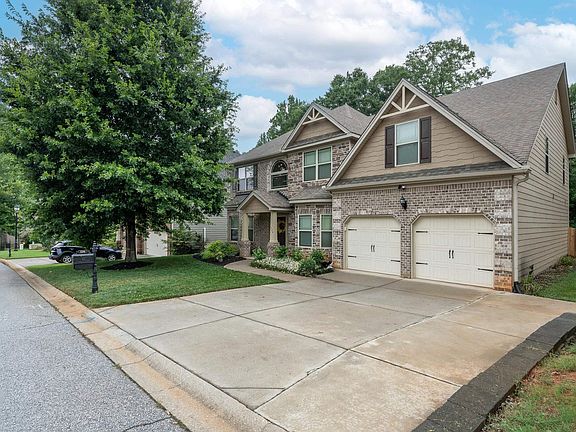 2nd image of 224 Dairwood Dr