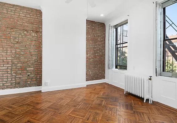 3rd image of 1147 Rogers Ave APT 2F