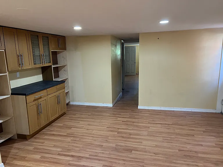 407 W Logan St #1 — Photo 11