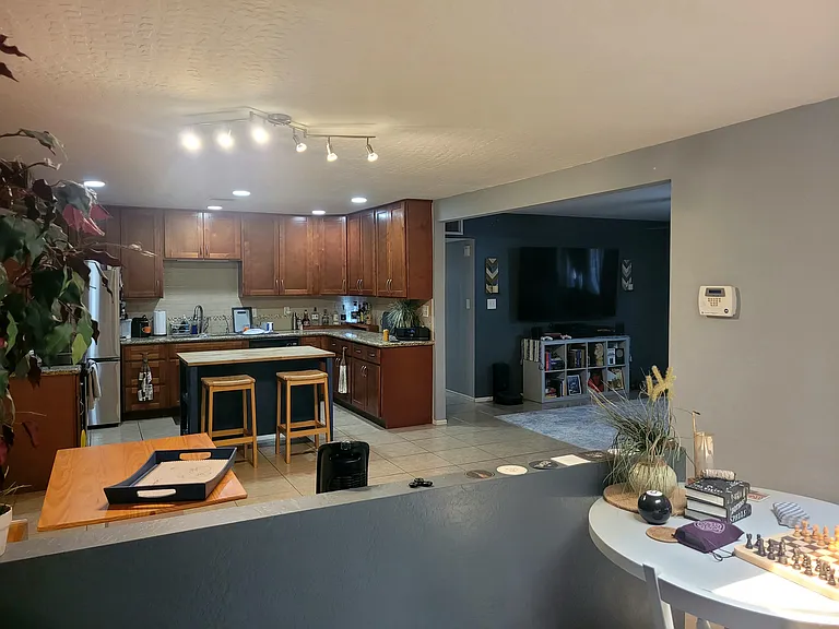 2018 N 81st Pl — Photo 3
