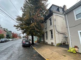 150 Walnut St #B, Columbia, PA 17512