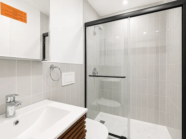1113 Herkimer St #1 — Photo 6