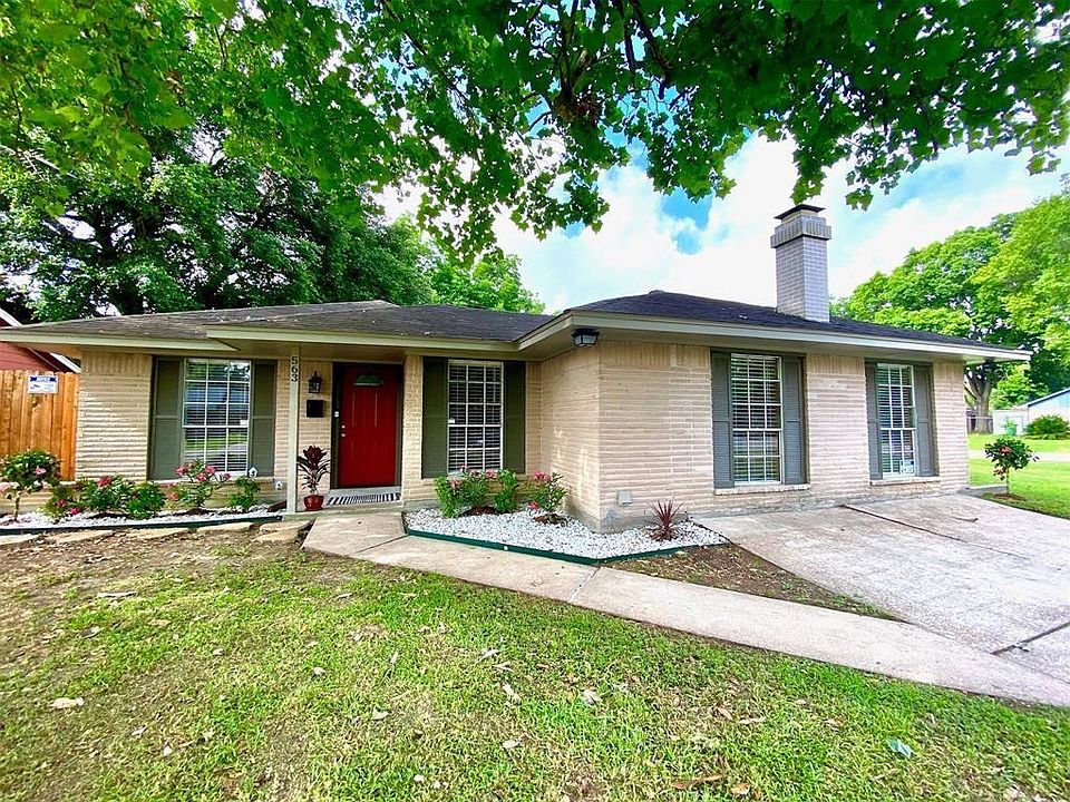 1st image of 563 Twinbrooke Dr