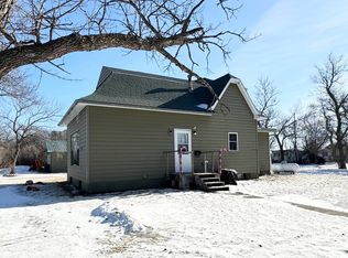 316 W Pine St, Sisseton, SD 57262