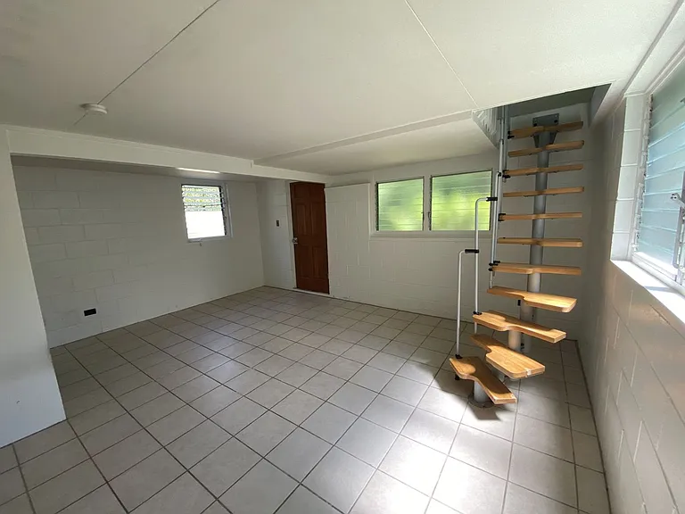 55 Akamu Pl — Photo 32