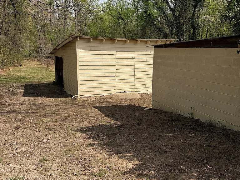 3002 Cemetery Dr — Photo 4
