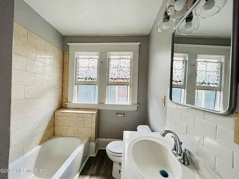 2322 Herschel St #3 — Photo 8