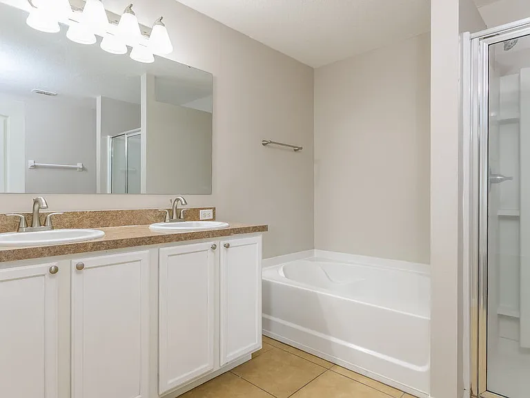 4911 Windbourne Way — Photo 12