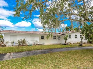 6751 SW 82nd Ave, Miami, FL 33143