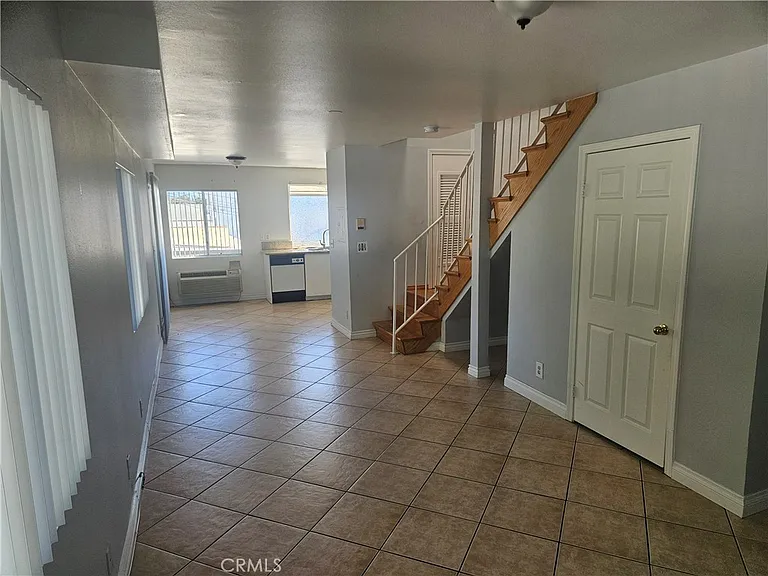 14159 Gilmore St #9 — Photo 4