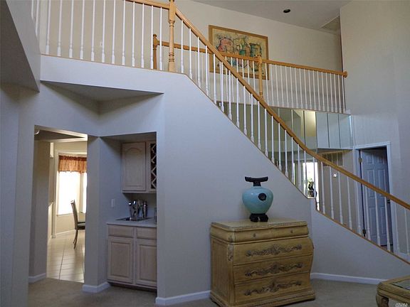 5th image of 410 Birchwood Park Dr