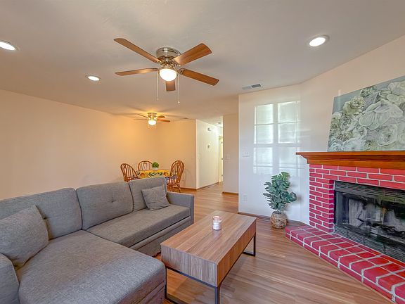 3rd image of 1334 Kings Dr