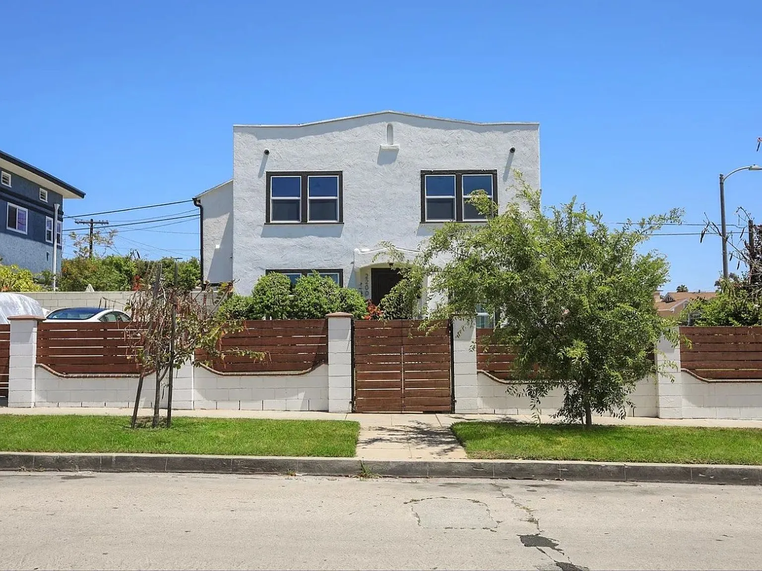 4135 W 22nd Place — Photo 4