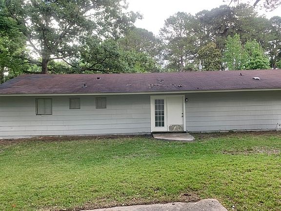 5th image of 3109 Fleetwood Dr