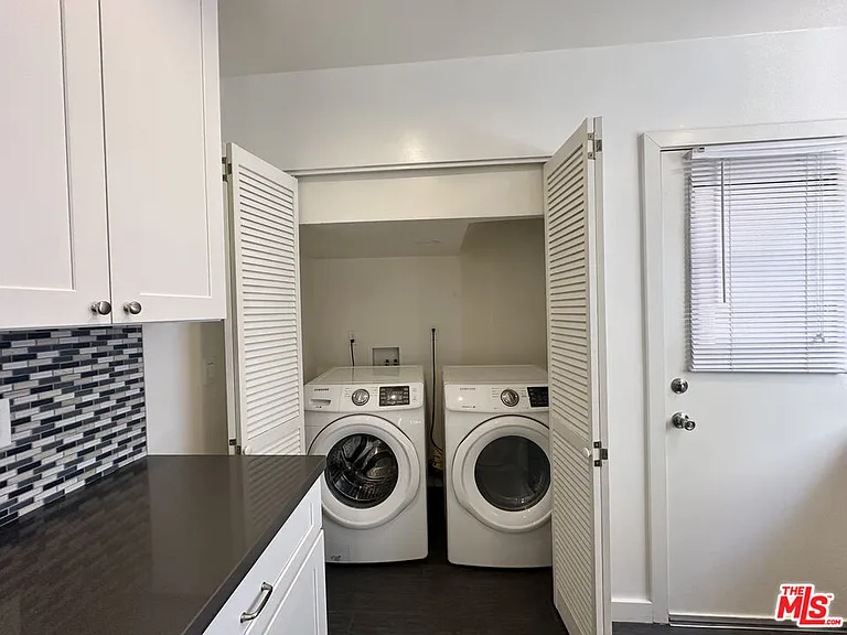 1155 Horn Ave #1 — Photo 4