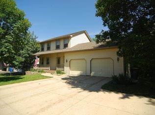 2610 Spring Lake Rd SW, Shakopee, MN 55379