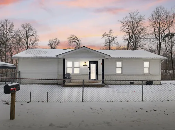 1092 Pilgrims Rest Rd, McKee, KY 40447