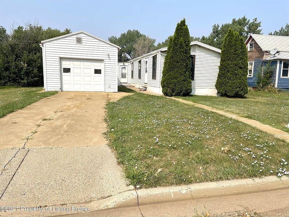 1st image of 307 N Bismarck St