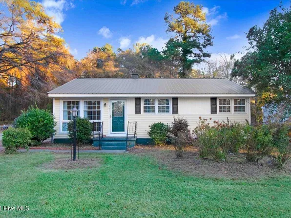 901 Candlewood Drive, Kinston, NC 28501