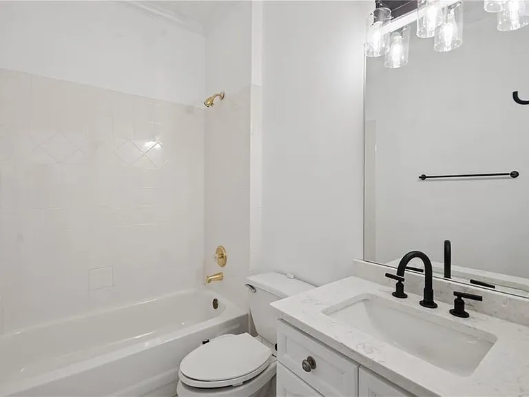 270 Edwardton Ct — Photo 21