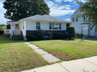 16 Coolidge Rd, Worcester, MA 01602