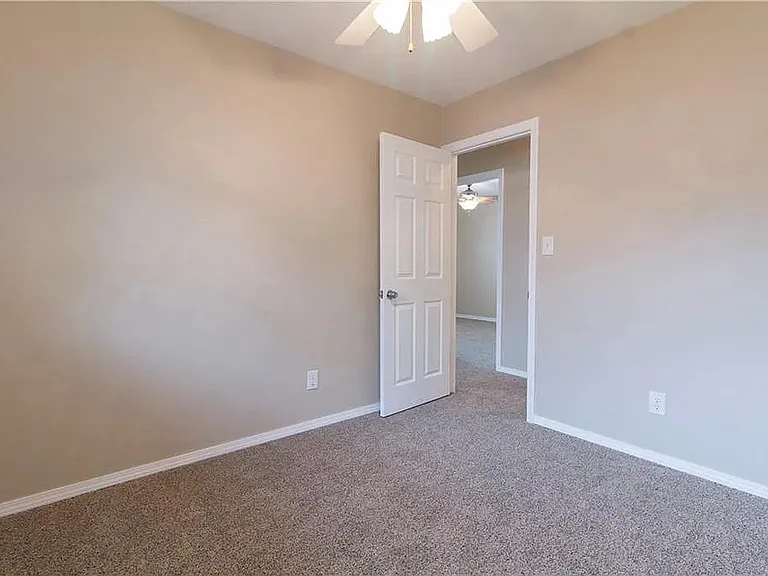 510 Crosby Blvd — Photo 12