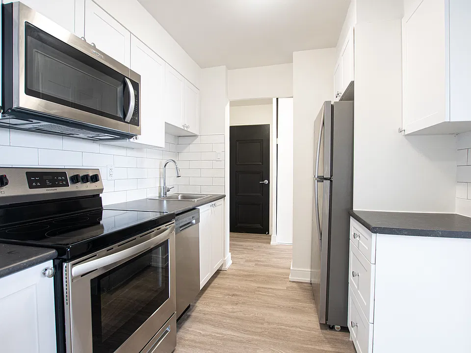 59 Concession St