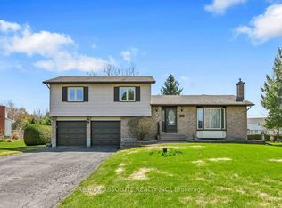 535 Gascon St, Russell, ON K4R 1C6