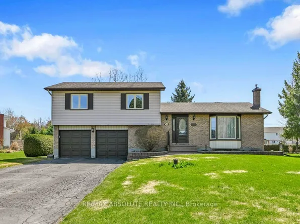 535 Gascon St, Russell, ON K4R 1C6