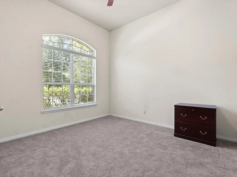 118 Red Deer Pl — Photo 17