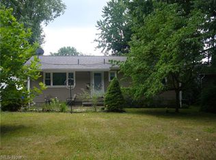 222 Valleyview Dr, Kent, OH 44240