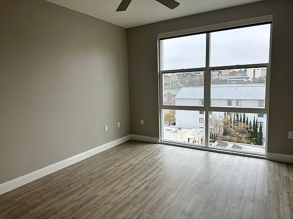 5th image of 551 W Date St #712