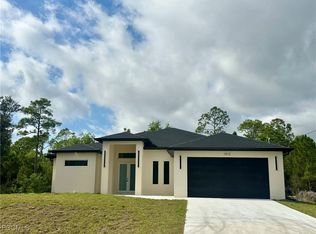 1013 Cleveland Ave, Lehigh Acres, FL 33972