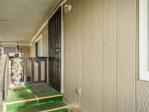 4th image of 1850 Evans Ln Space 36