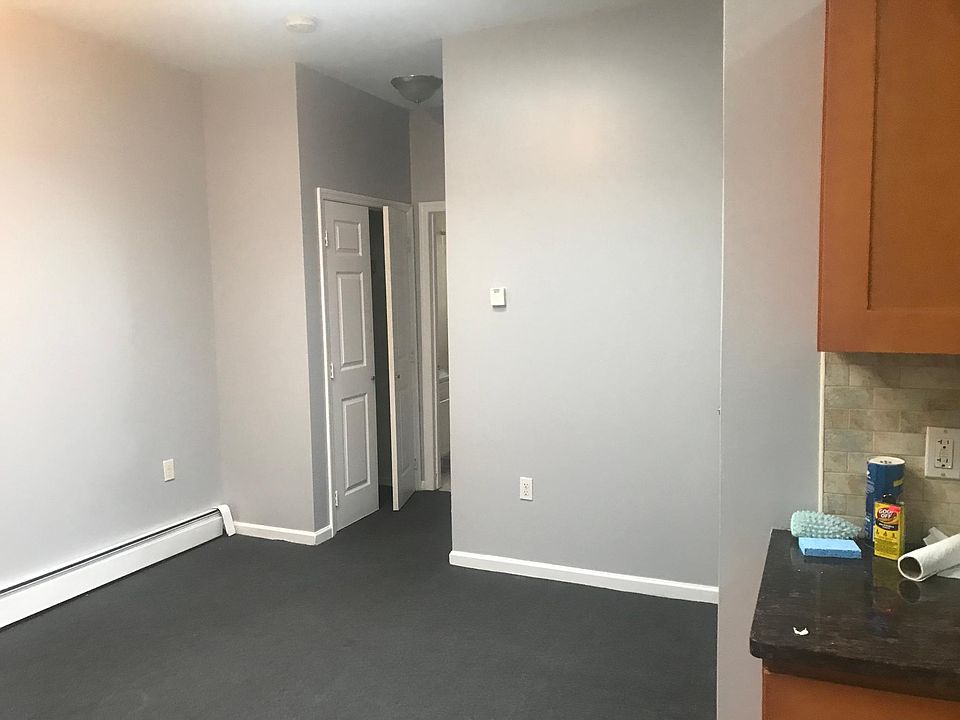 1st image of 11436 Sutphin Blvd APT 2R