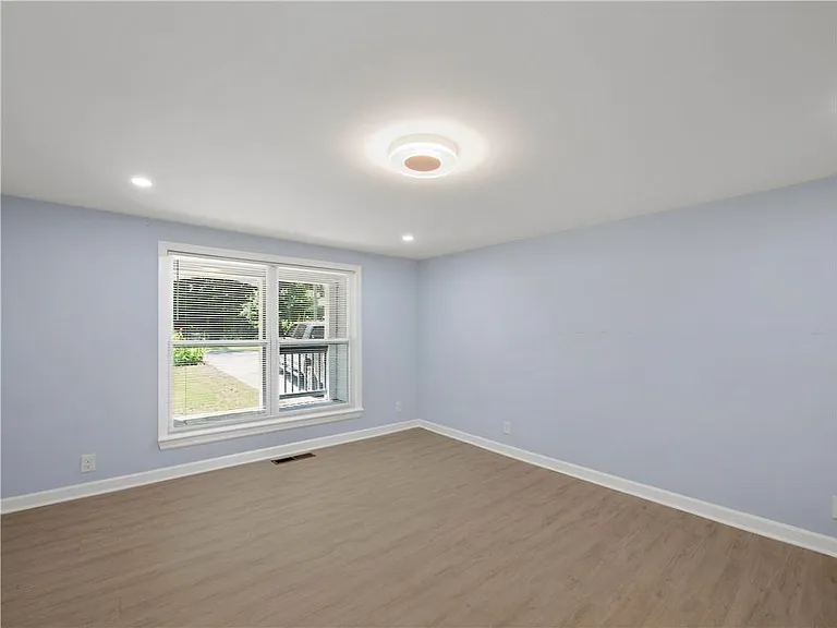 192 Hoke St — Photo 16
