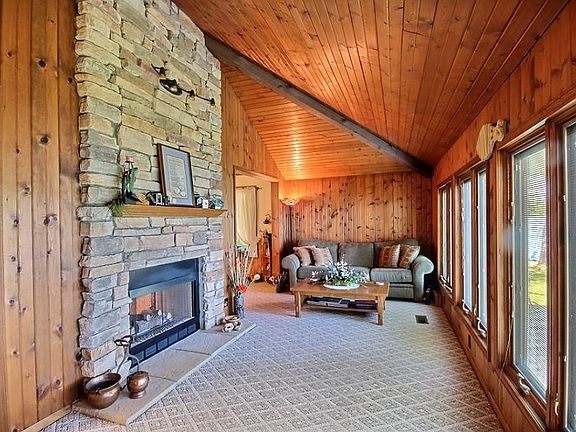 3rd image of 3421 E Magley Ln