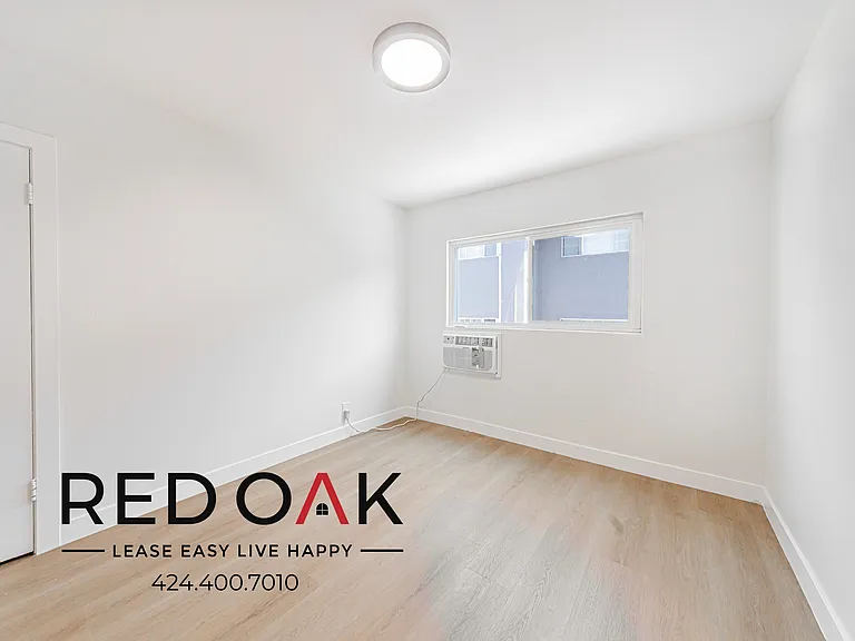3401 Club Dr #2 — Photo 10
