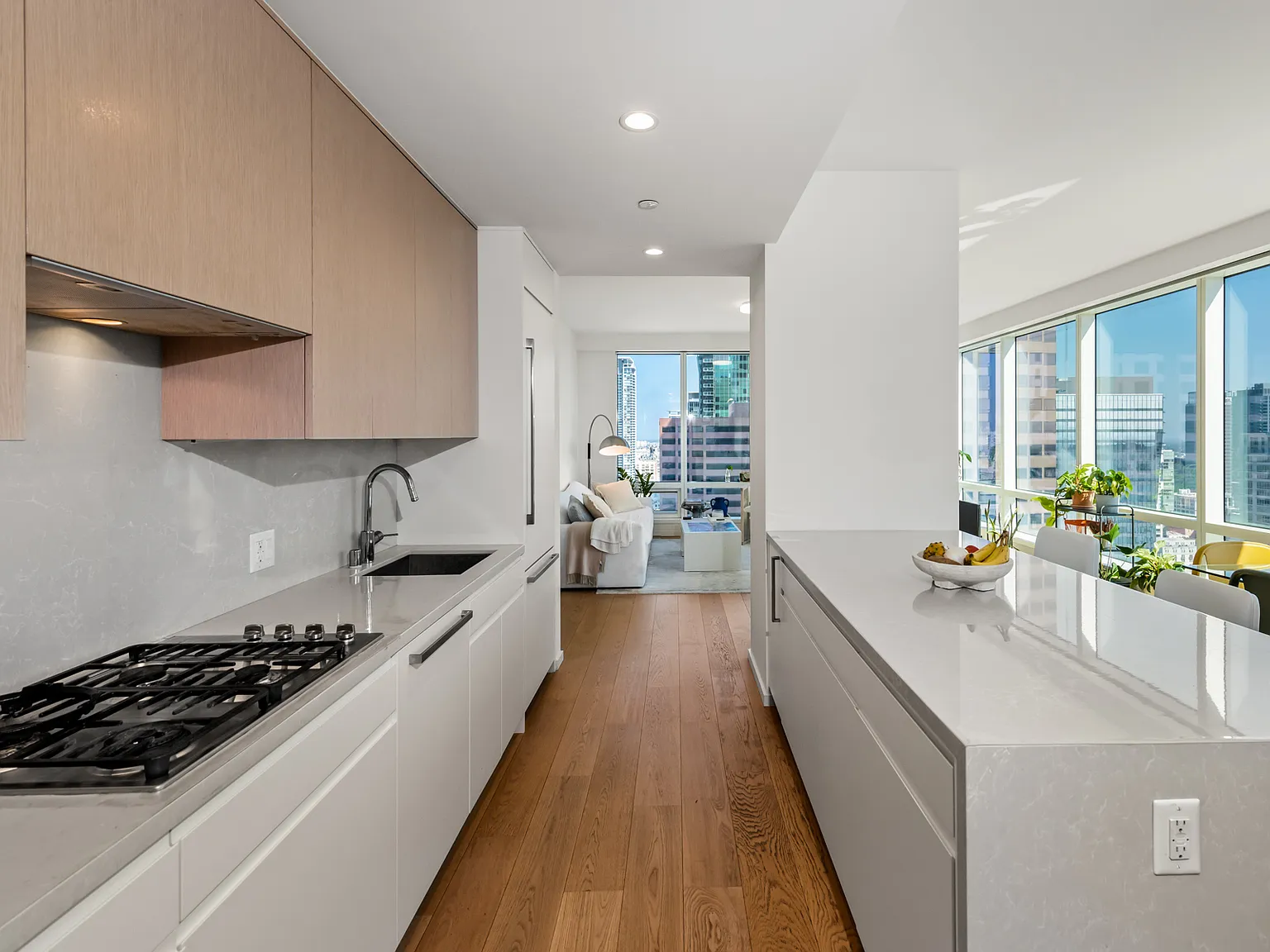 2 bed, 1429 sqft, $6,000 — Photo 4