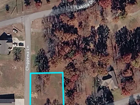 2 Comanche Dr, Cadiz, KY 42211