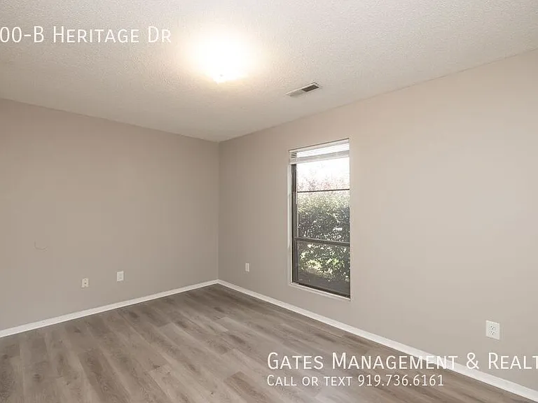 100B Heritage Dr — Photo 13