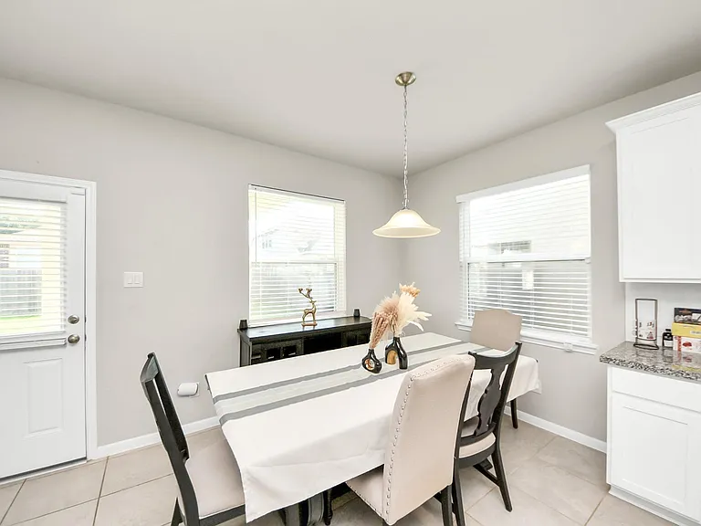 6302 Prince Place Dr — Photo 16
