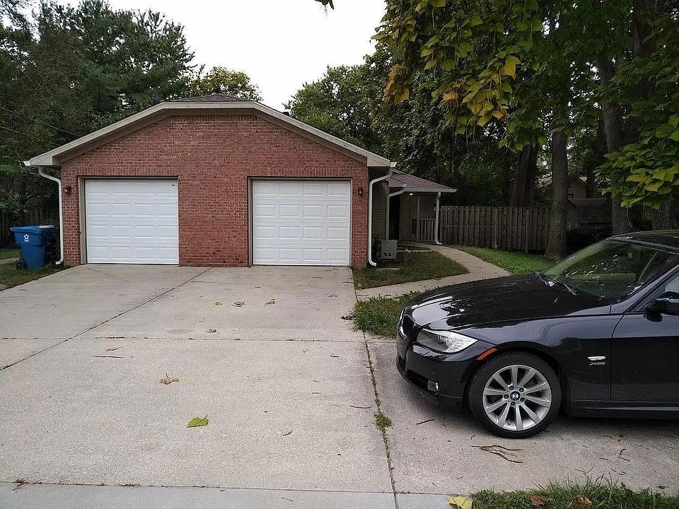 1st image of 10840 N College Ave
