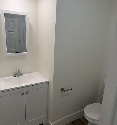 4th image of 1800 1/2 Shamrock Way