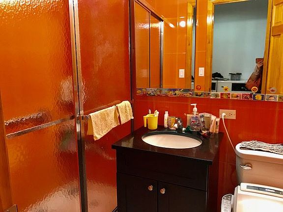 3rd image of 60 Henry St APT 1D
