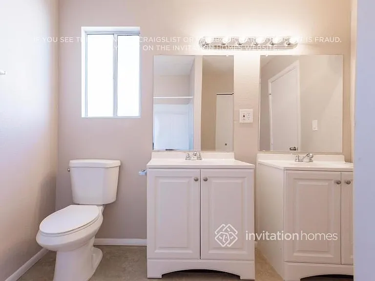 1800 W Mountain View Cir — Photo 15