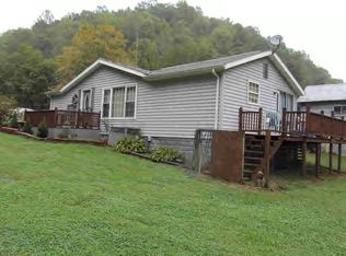 2971 Barnes Run Rd, Mount Zion, WV 26151
