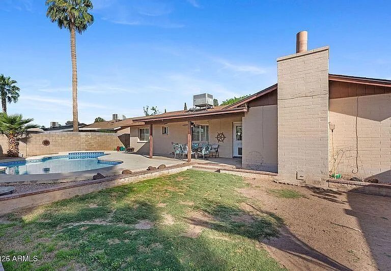 2137 E Apollo Ave — Photo 33
