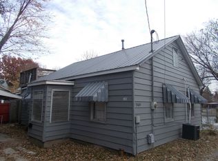 2409 Prairie Ave, Mattoon, IL 61938