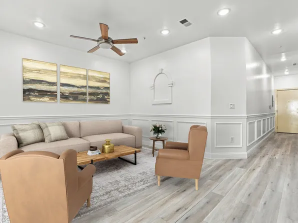 1233 S Broad St #1R, Philadelphia, PA 19147
